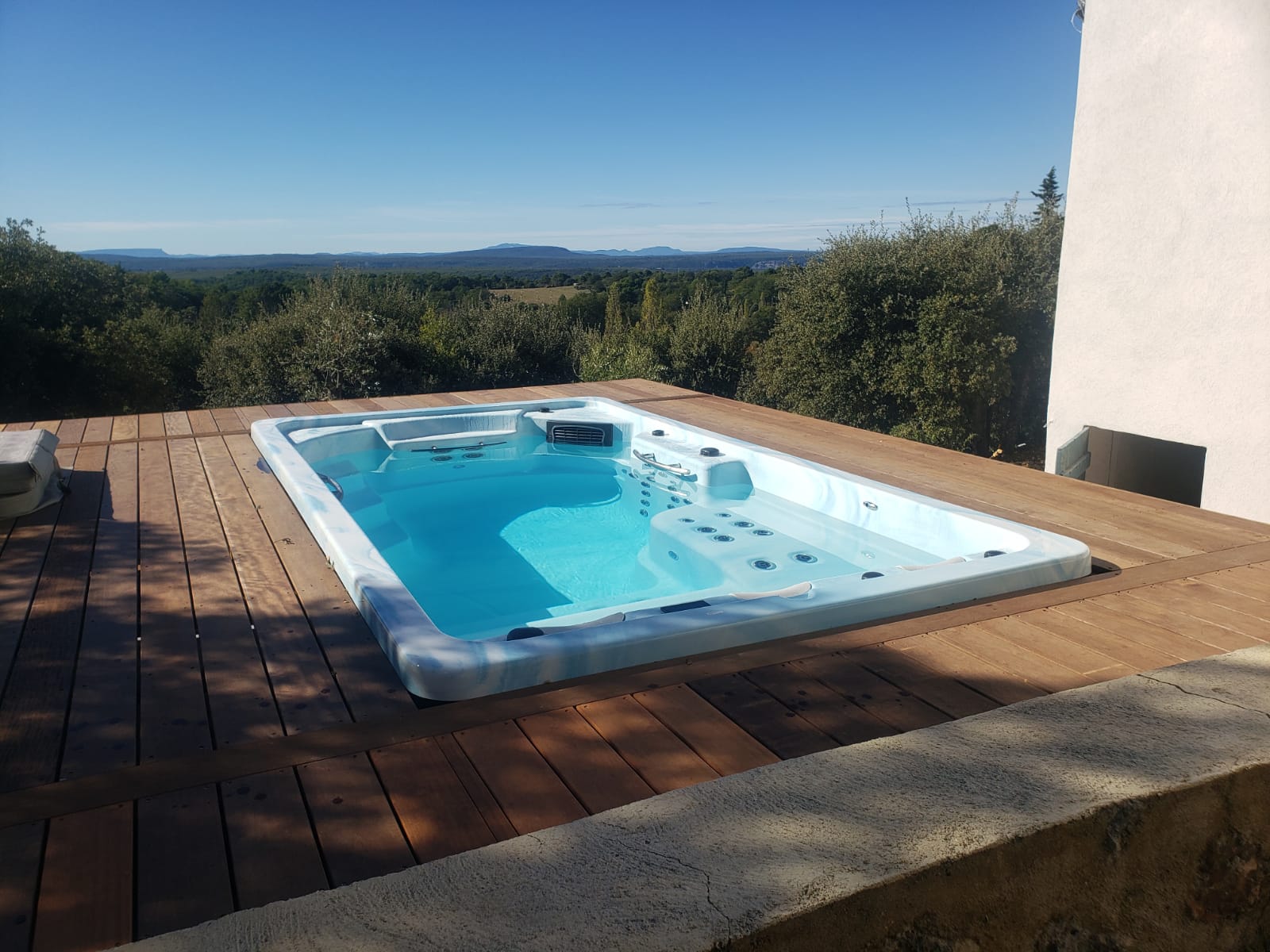 Installer un spa de nage